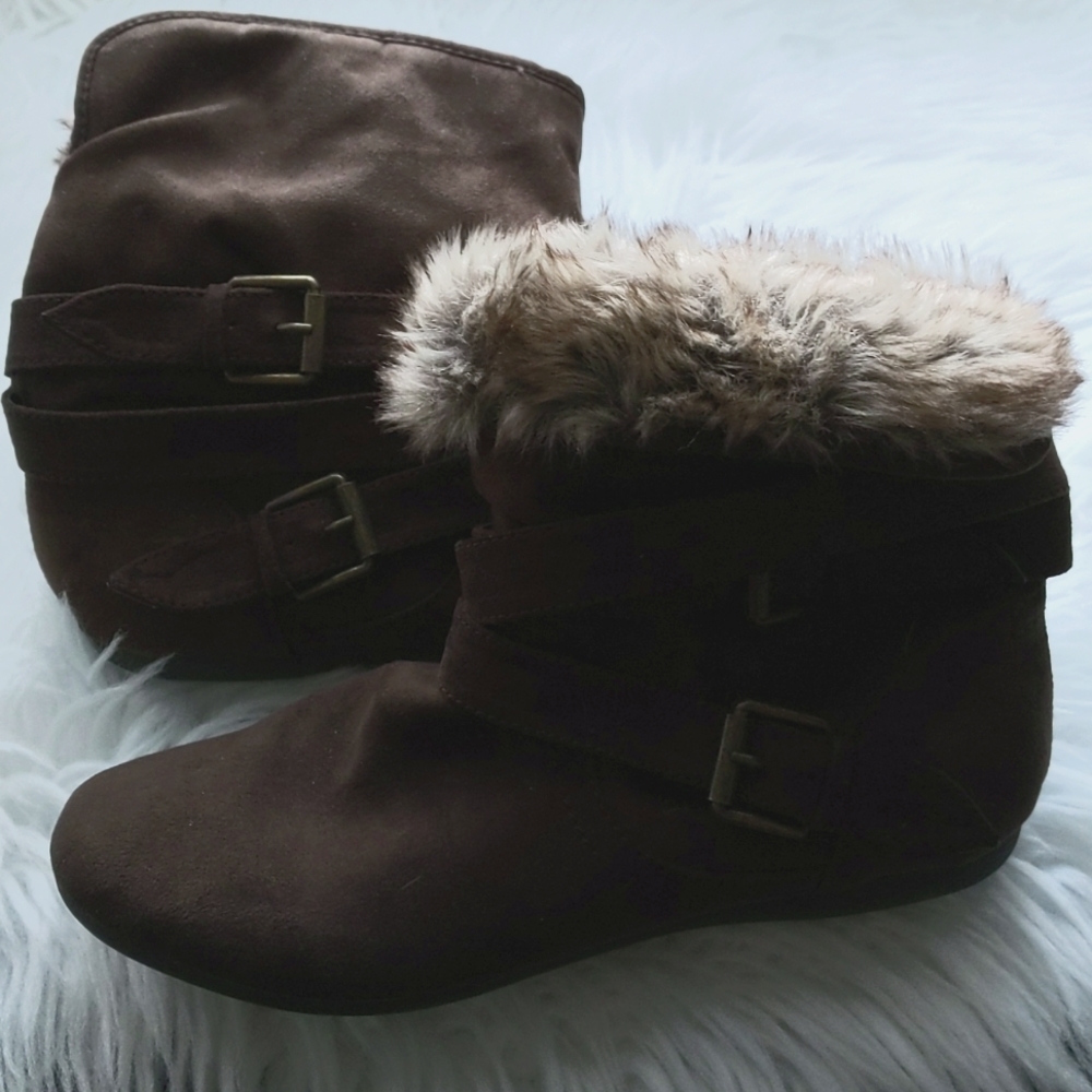 Report Ankle Booties